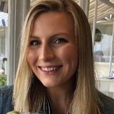 color photo of Hannah Tanchon, Robert Half Branch Director in Chicago